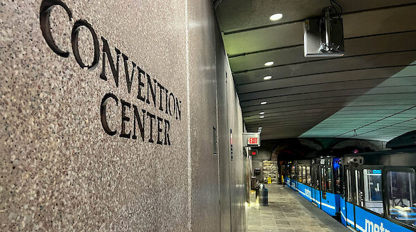 A train stops in Convention Center MetroLink Station